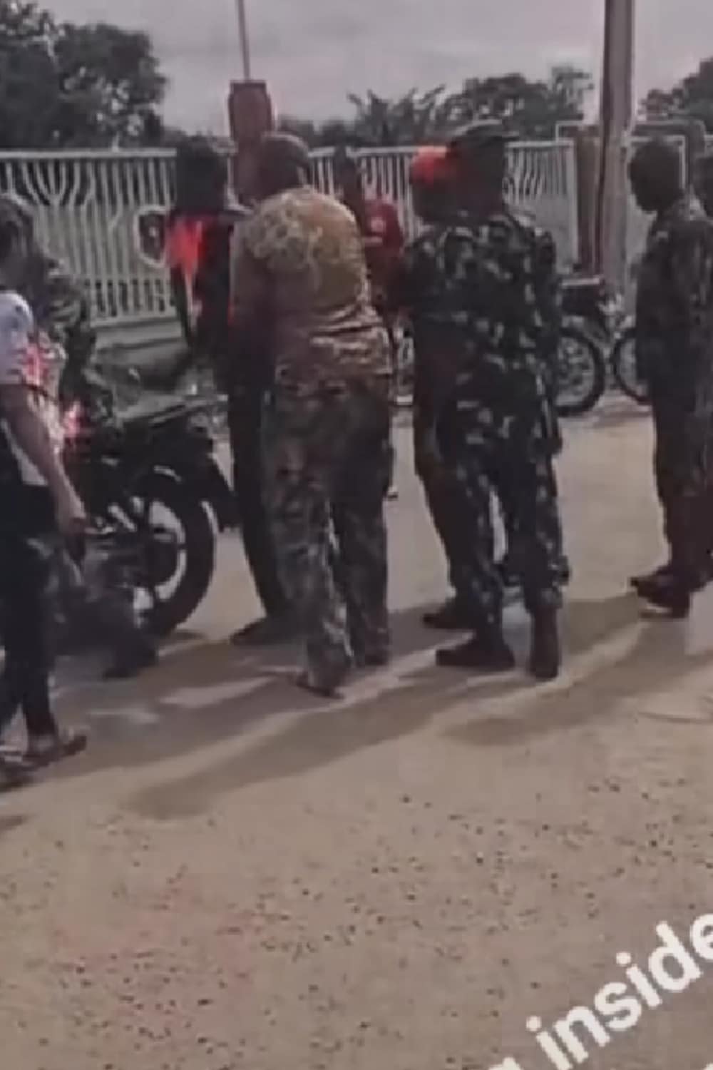 Na real Idan! – Drama as thief gets caught red-handed stealing in military barracks (Video)