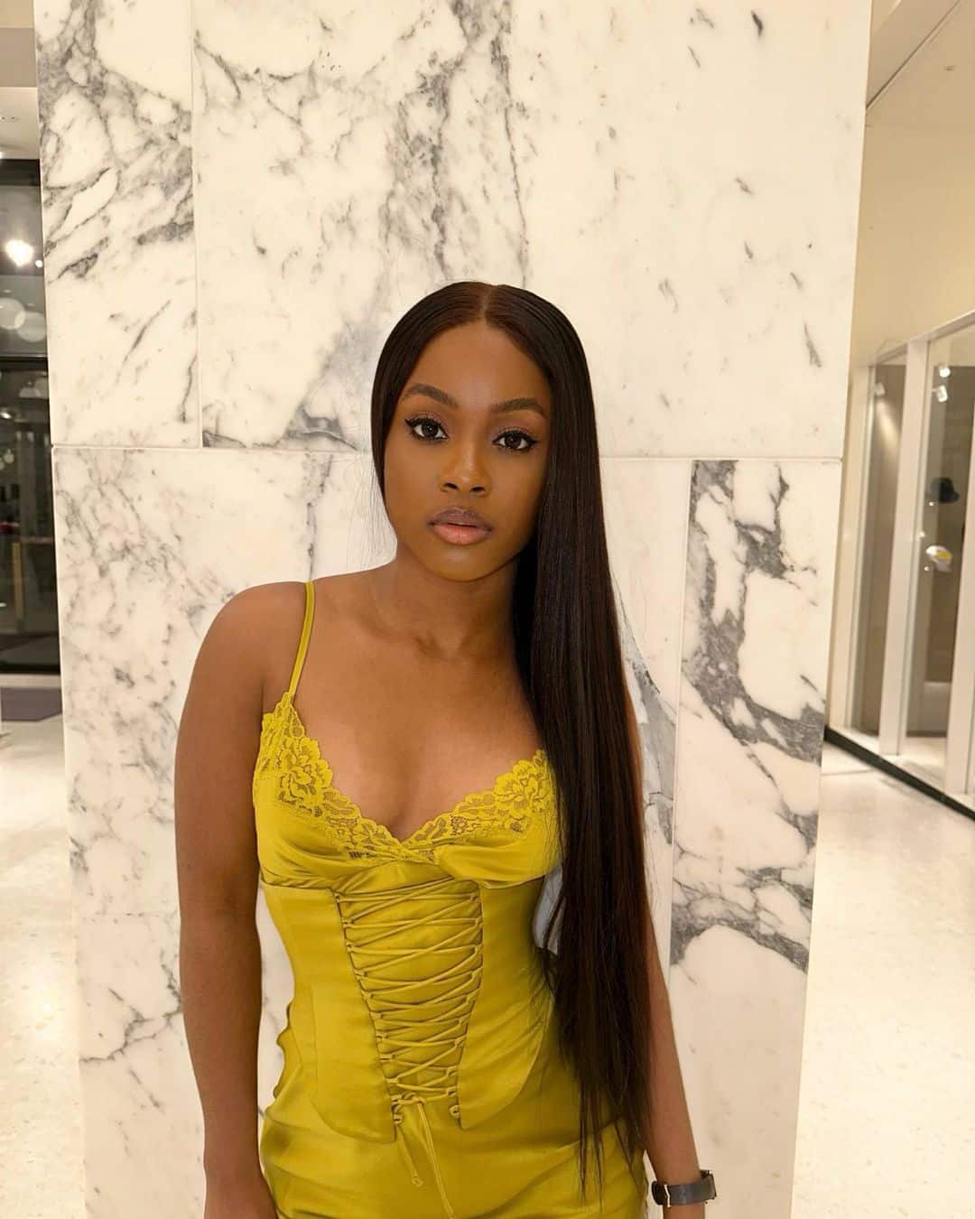 Bella laments after flying from Nigeria to Athens only to discover her luggage is missing