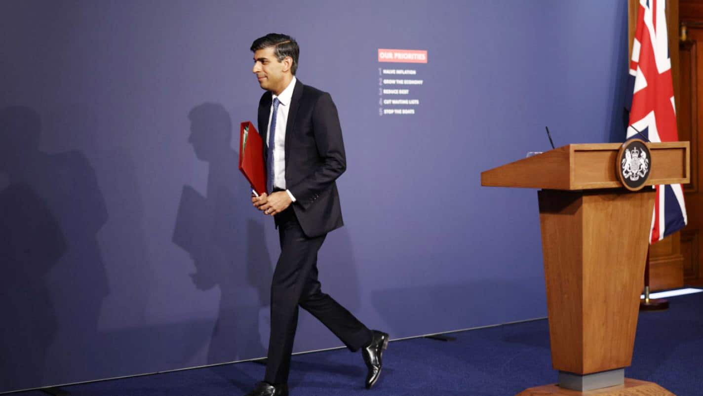 UK Immigration Fee Hikes Face Criticism