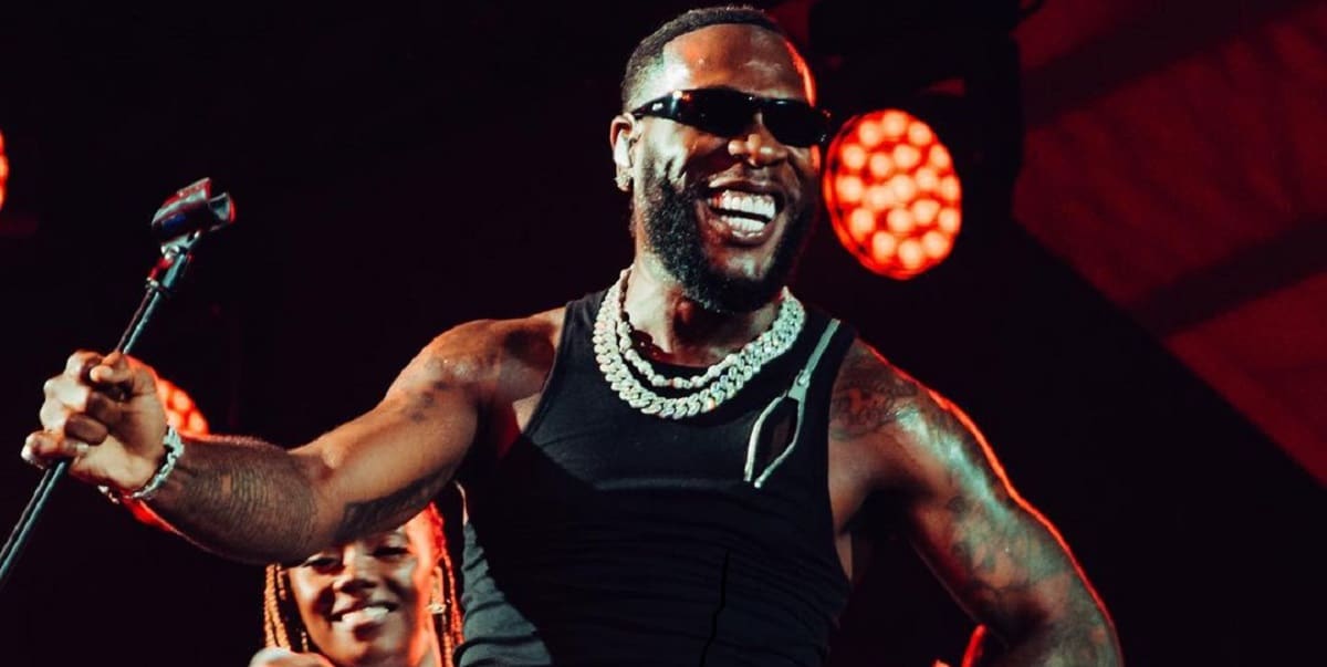 Burna Boy makes history as first African artiste to sell out U.S. stadium