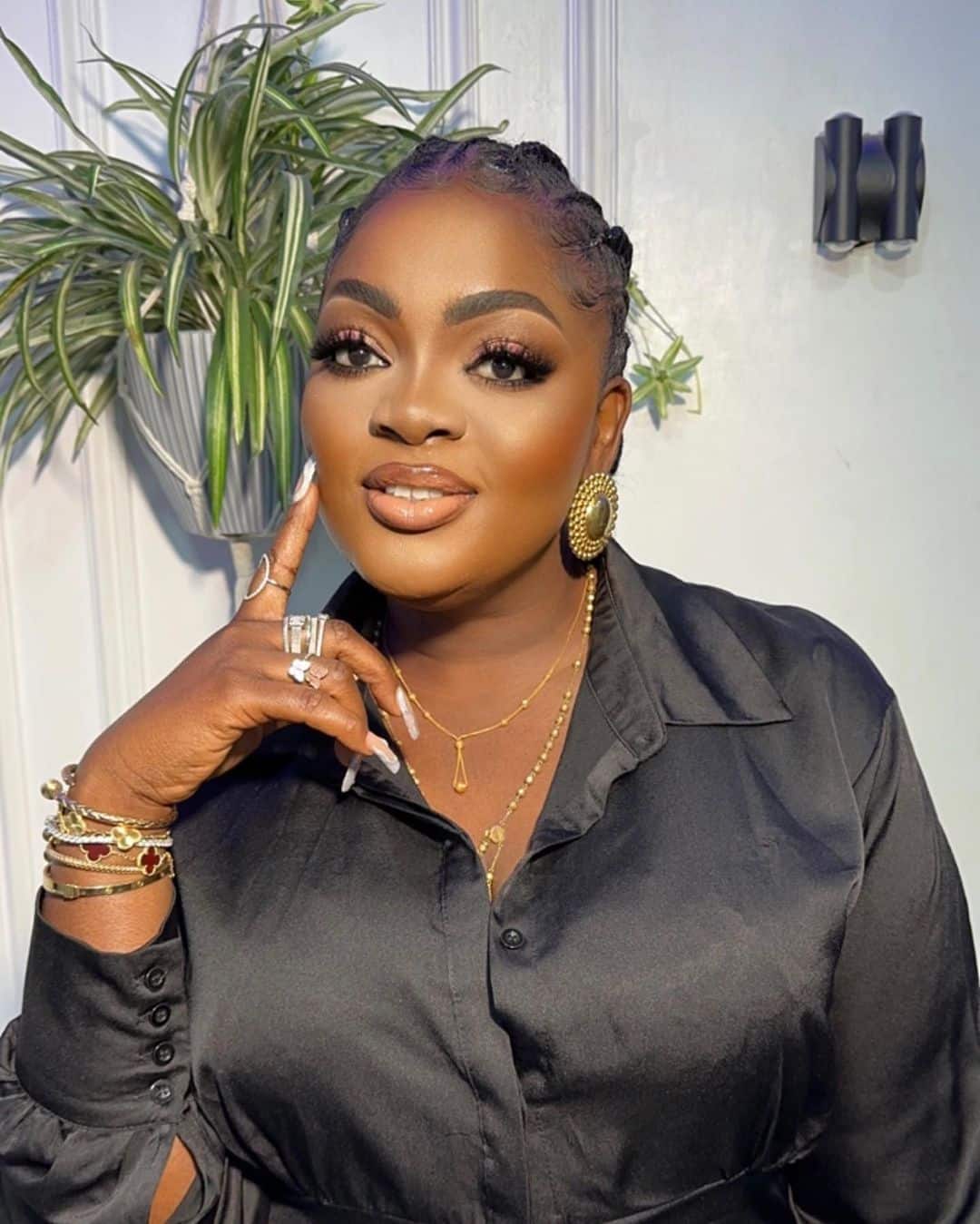 Eniola Badmus breaks silence on pimping allegations
