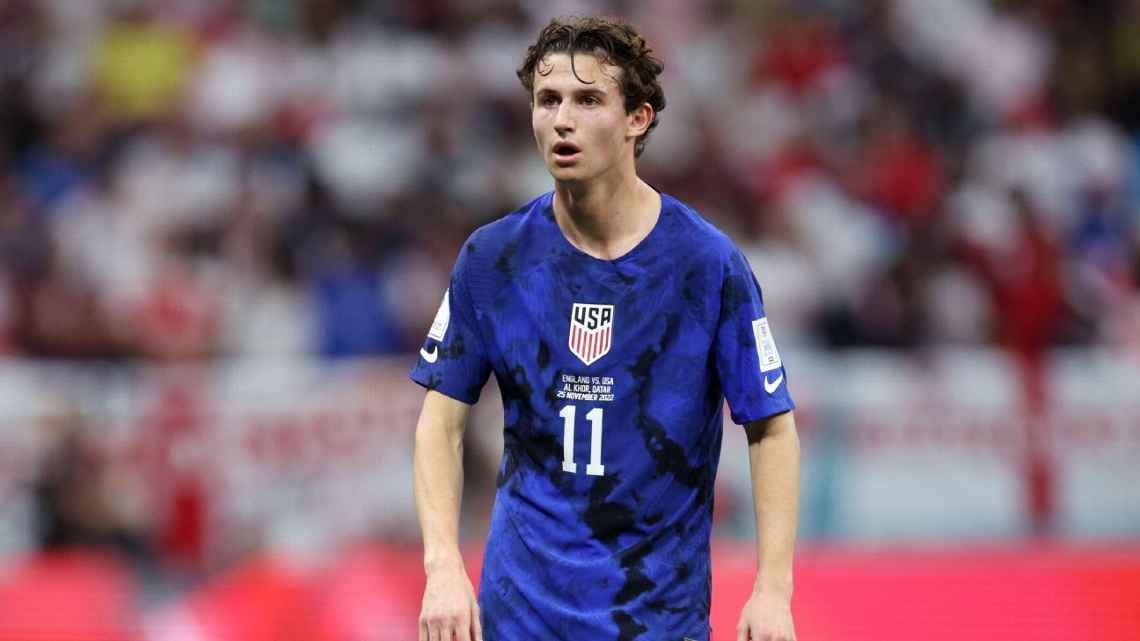 Aaronson joins Union Berlin on loan from Leeds