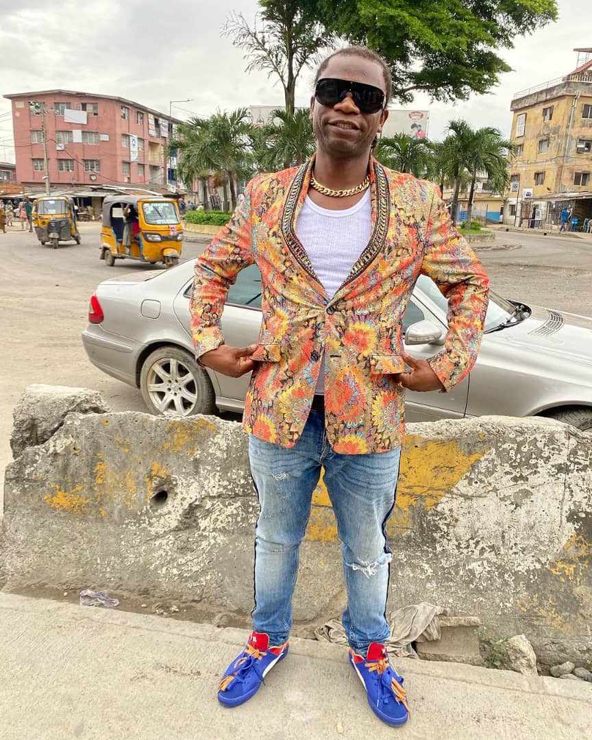 Girls that asks men for T.fare are useless girls - Speed Darlington