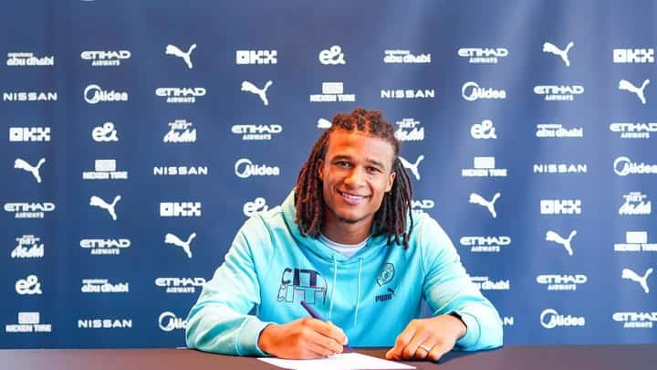 Nathan Ake signs new deal with Manchester City 