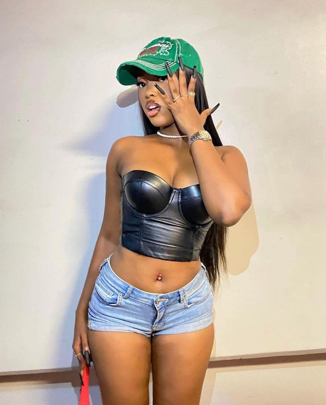 "Her breast, private part were all gone when her corpse was found" - Eyewitness exposes Lagos Yahoo boy who stabbed girl