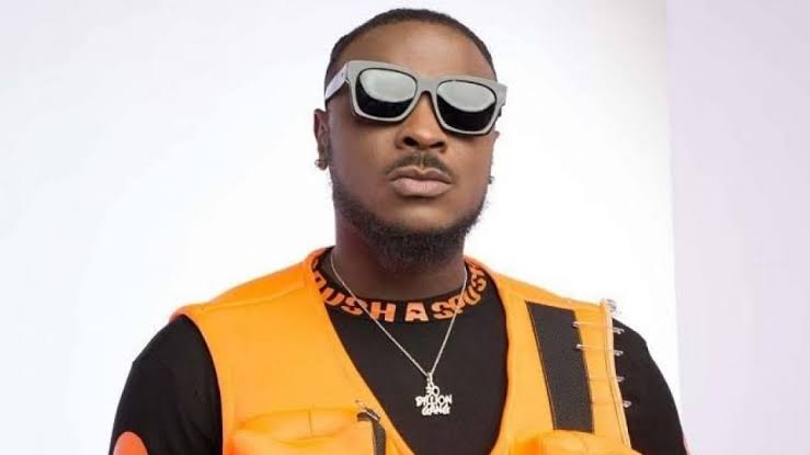 "Aunty K don dey clock 97 years but no sense" – Peruzzi heavily blasts Kemi Olunloyo