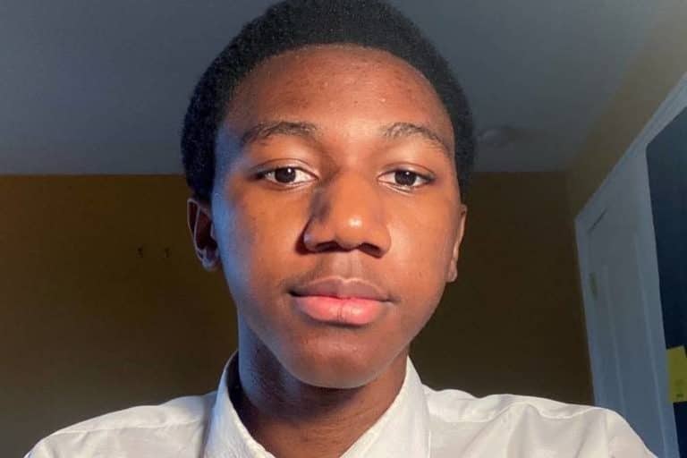 Nigerian student honoured in US for record-shattering grade