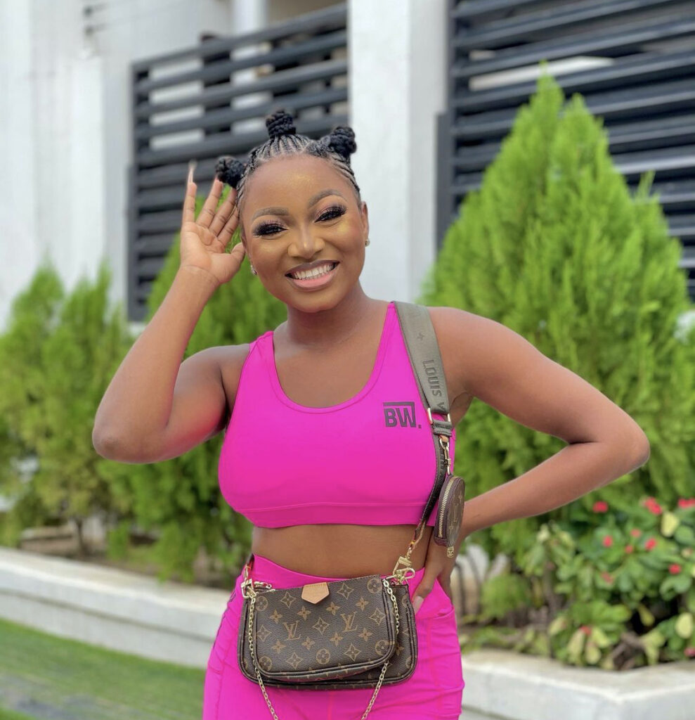 “Papaya is eating Saudi billionaires’ poop for money” Kemi Olunloyo