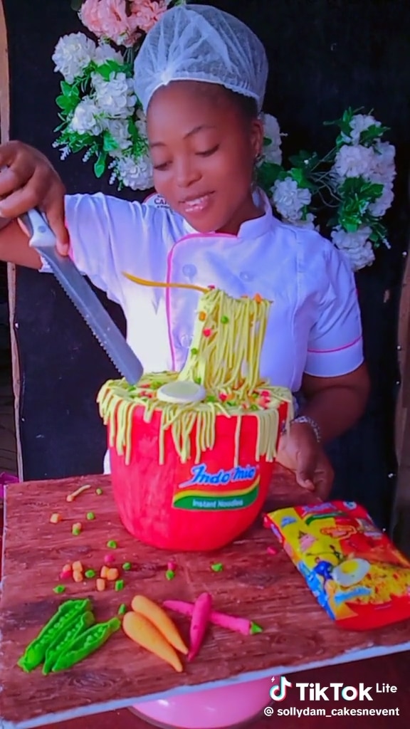 Talented baker shows off indomie cake