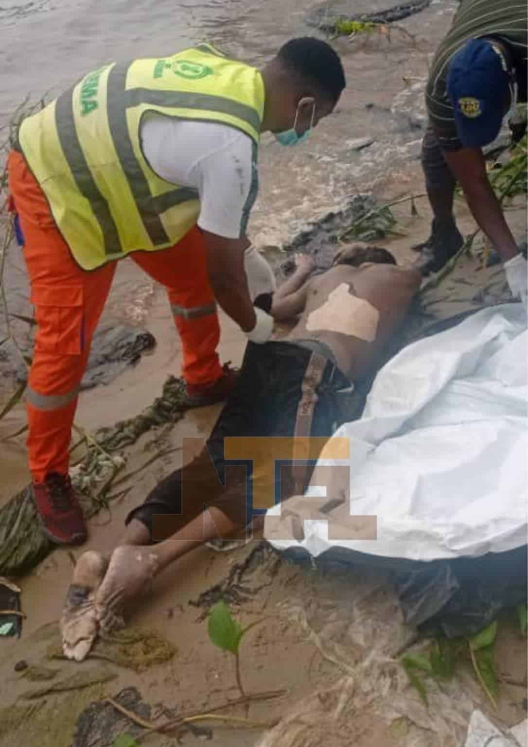 Lifeless body of man who jumped into Lekki-Ikoyi link bridge lagoon recovered 