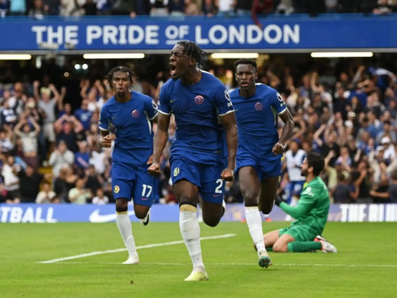 Chelsea and Liverpool begin their Premier League season with draw