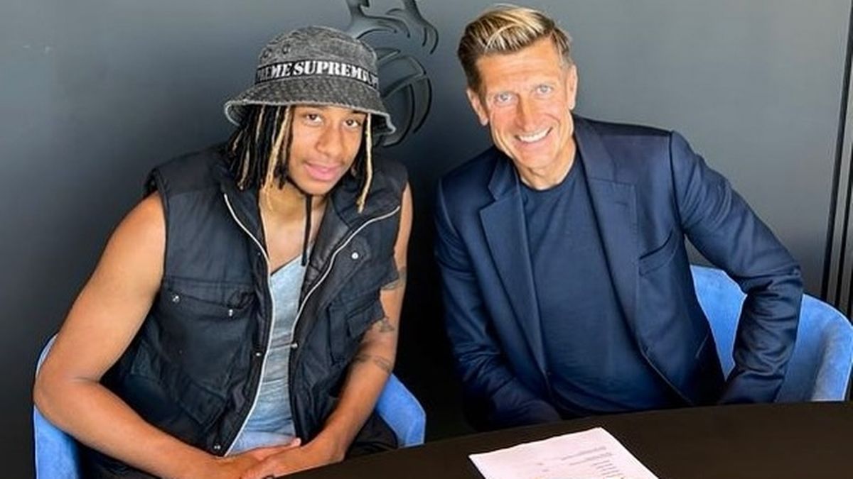 Chelsea dealt a blow as Olise signs new deal with Crystal Palace