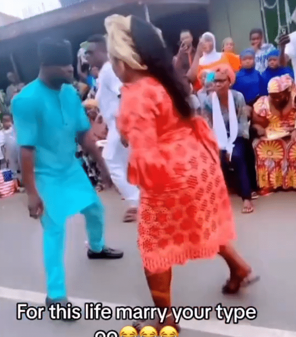 Husband and wife hilarious dance moves 