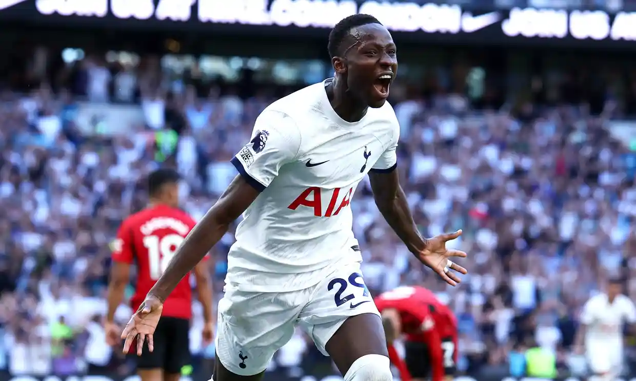 Tottenham grab a 2-0 win over Manchester United 
