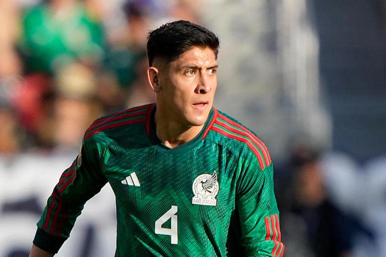 West Ham reaches agreement with Ajax to sign Edson Alvarez 