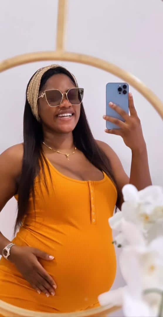 tobi bakre's pregnant wife