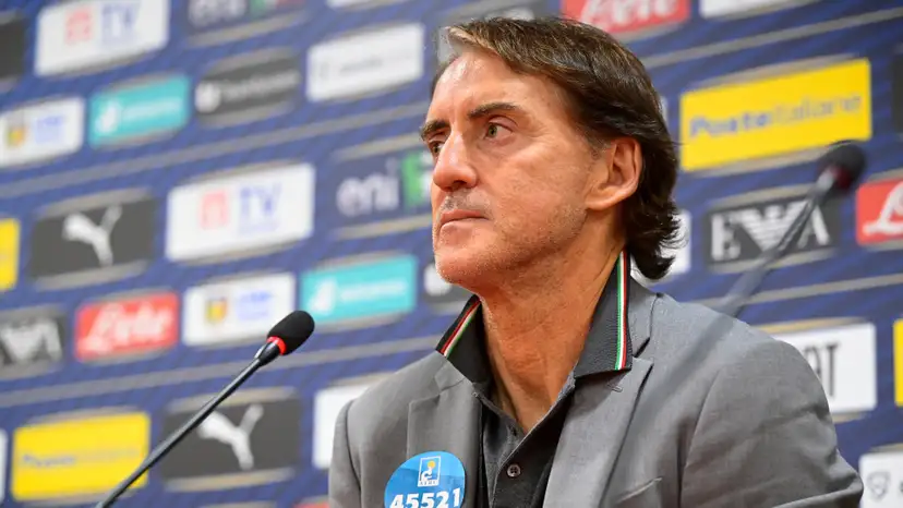 Roberto Macini resigns as head coach of Italy 