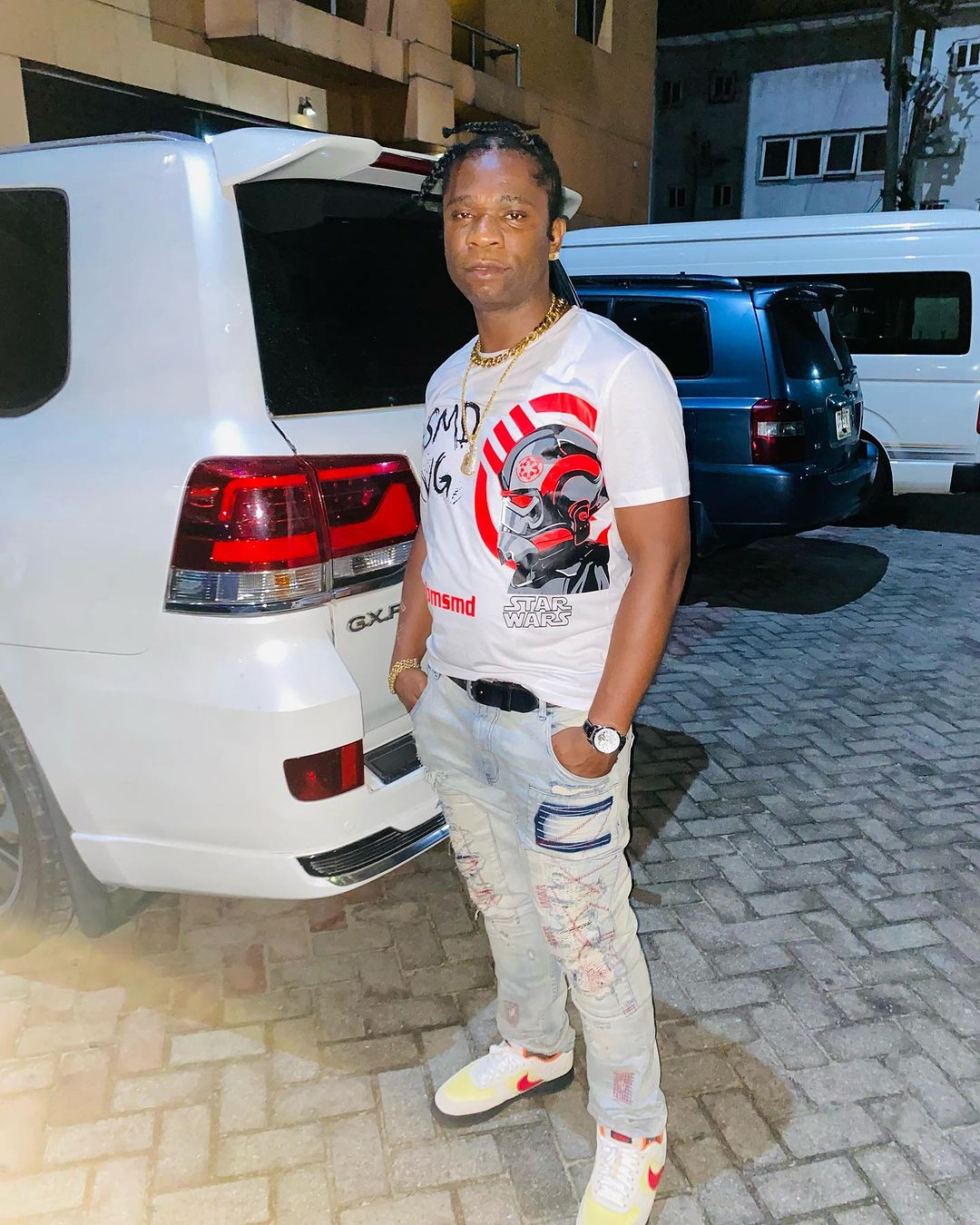 "Somebody come to my aid" – Old video of Speed Darlington begging for help surfaces after he called Mohbad "weakling"