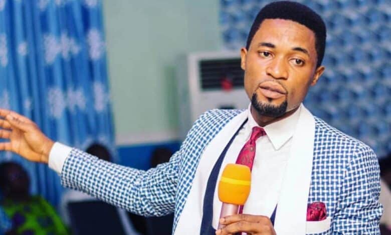 Apostle Micheal Orokpo exposes trick used by some pastors to extort 'gullible' church members (Video)