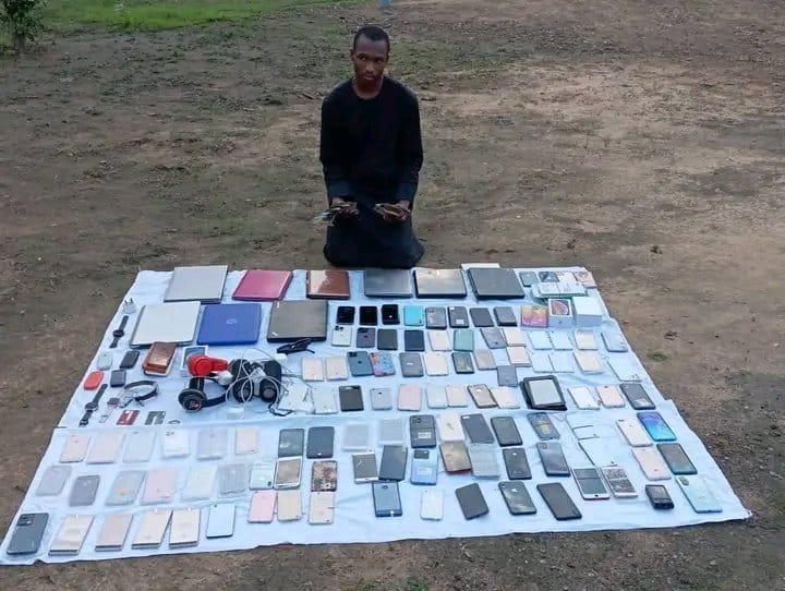 Man arrested with 890 stolen mobile phones in Kano