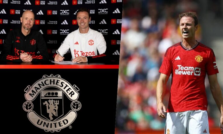 Johnny Evans rejoins Manchester United on one-year deal