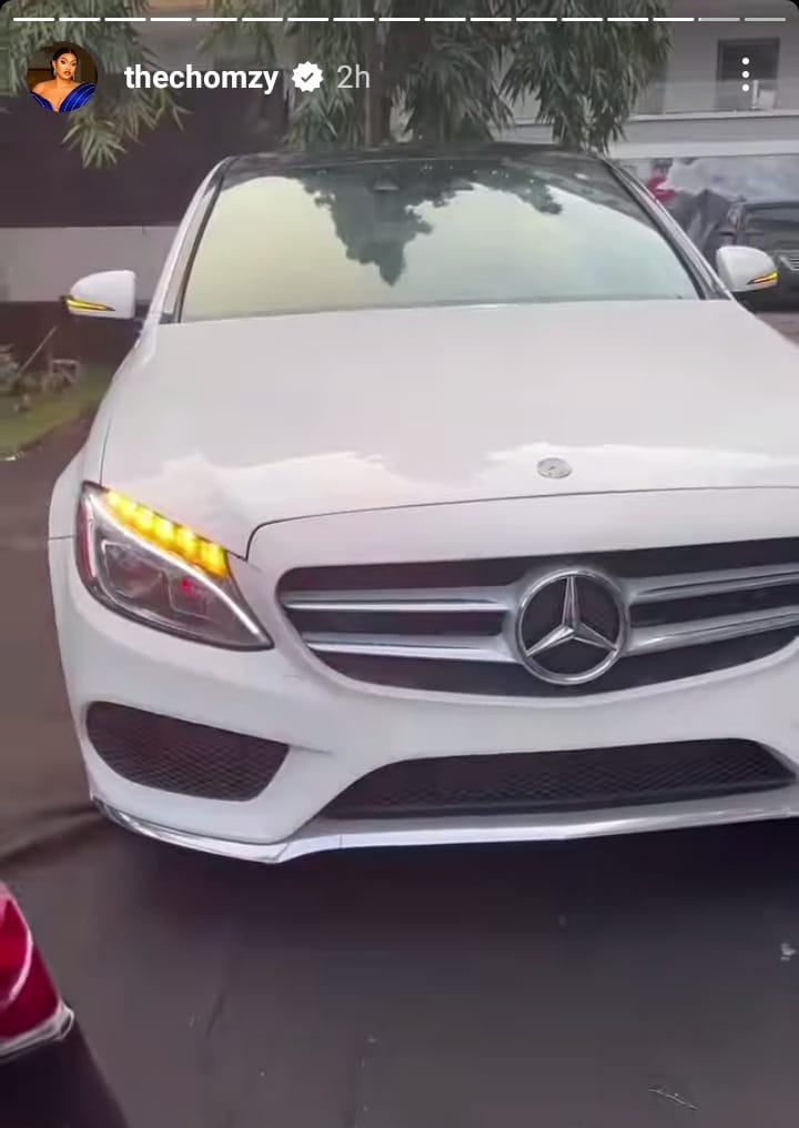 Money rains on Chomzy as boyfriend gifts her a new Mercedes Benz AMG 