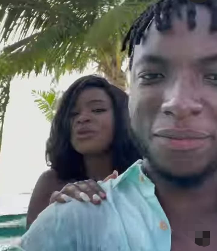 DJ Kaywise girlfriend money bouquet