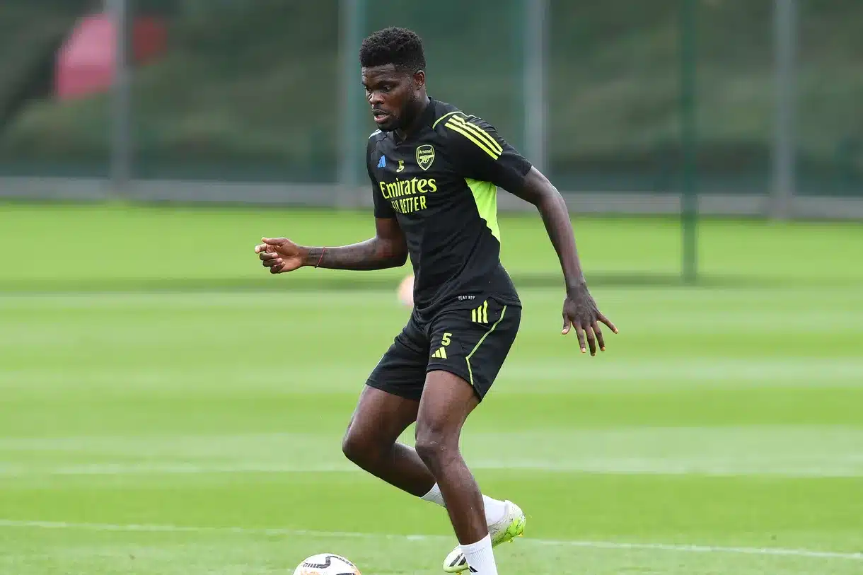 Thomas Partey to miss Arsenal's clash with Manchester United after injury