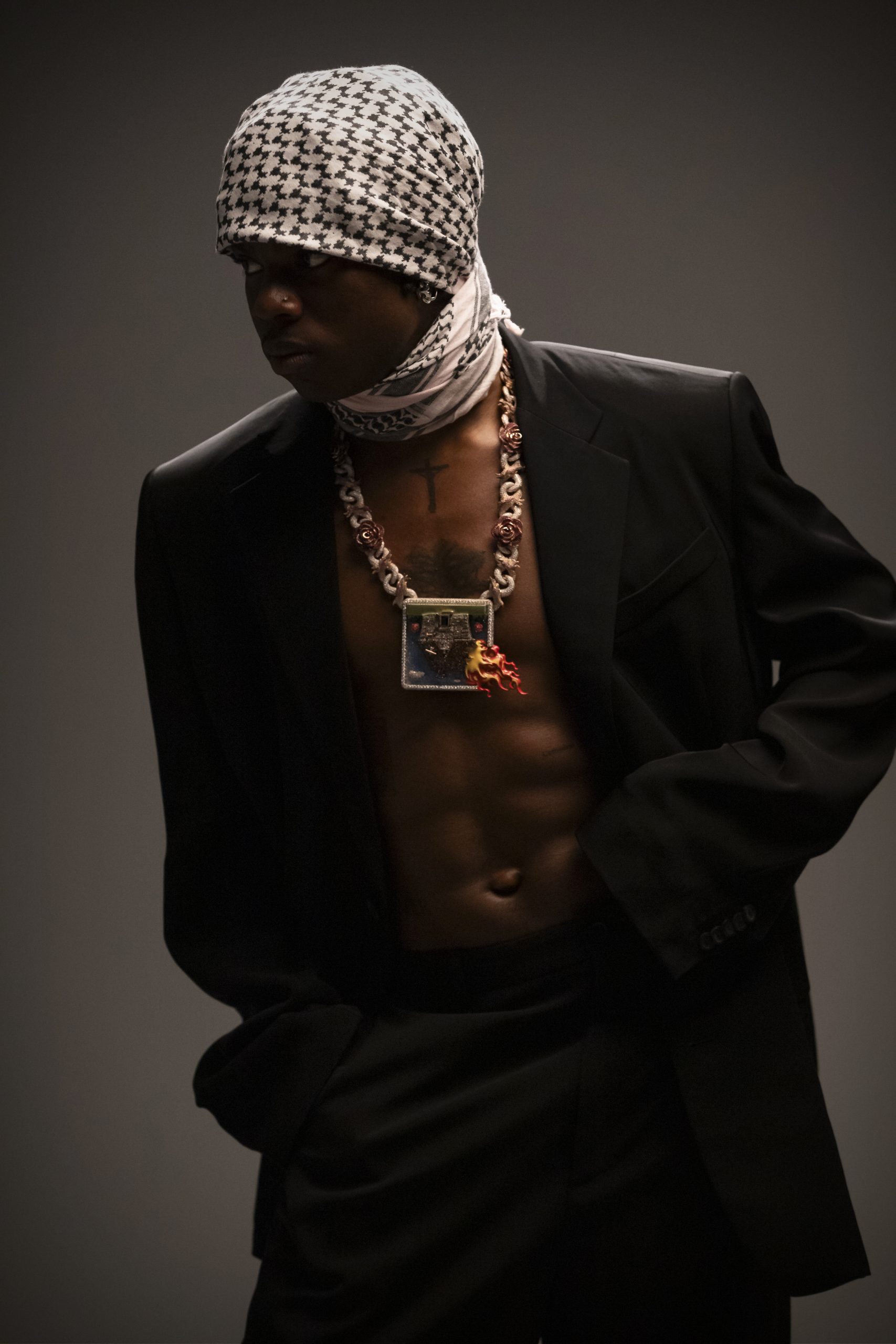 Rema's Ethiopia show cancelled because of his "burning church" necklace - Video