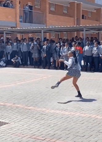 School girl dances energetically on assembly ground, Video causes buzz