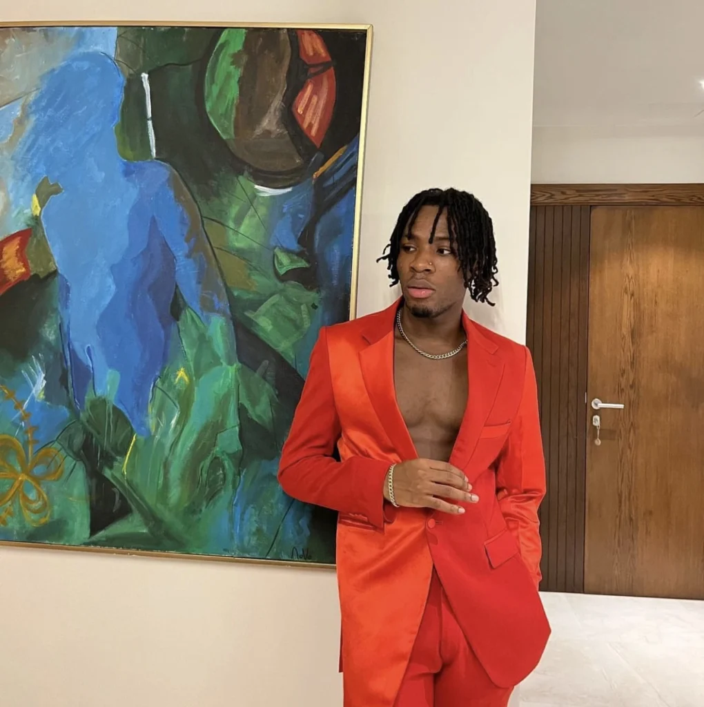 Joeboy offers financial assistance to Unilag students due to hike in school fees 