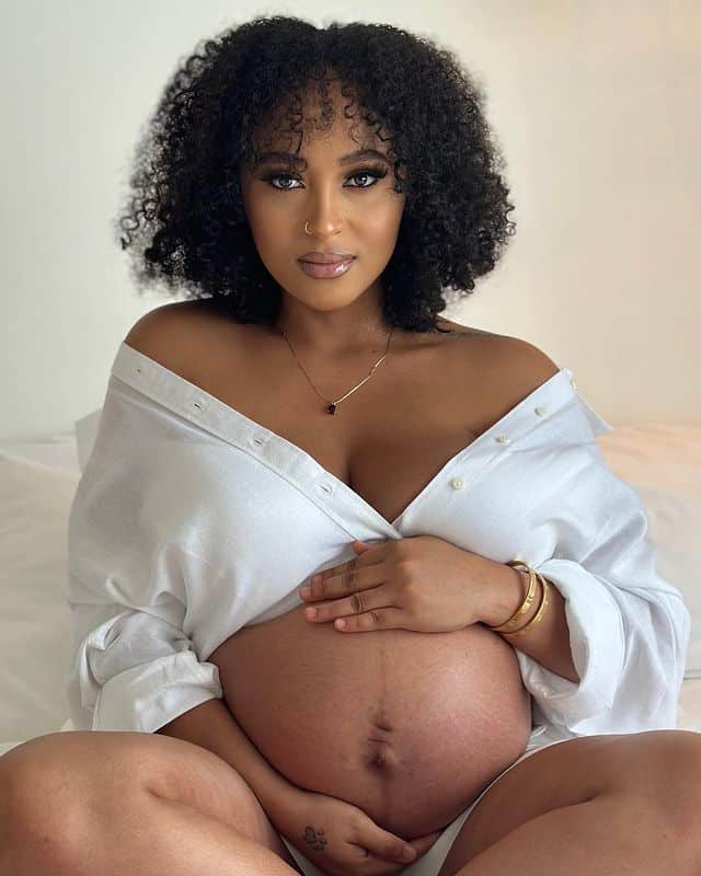 Rosy Meurer flaunts baby bump hours after welcoming second child