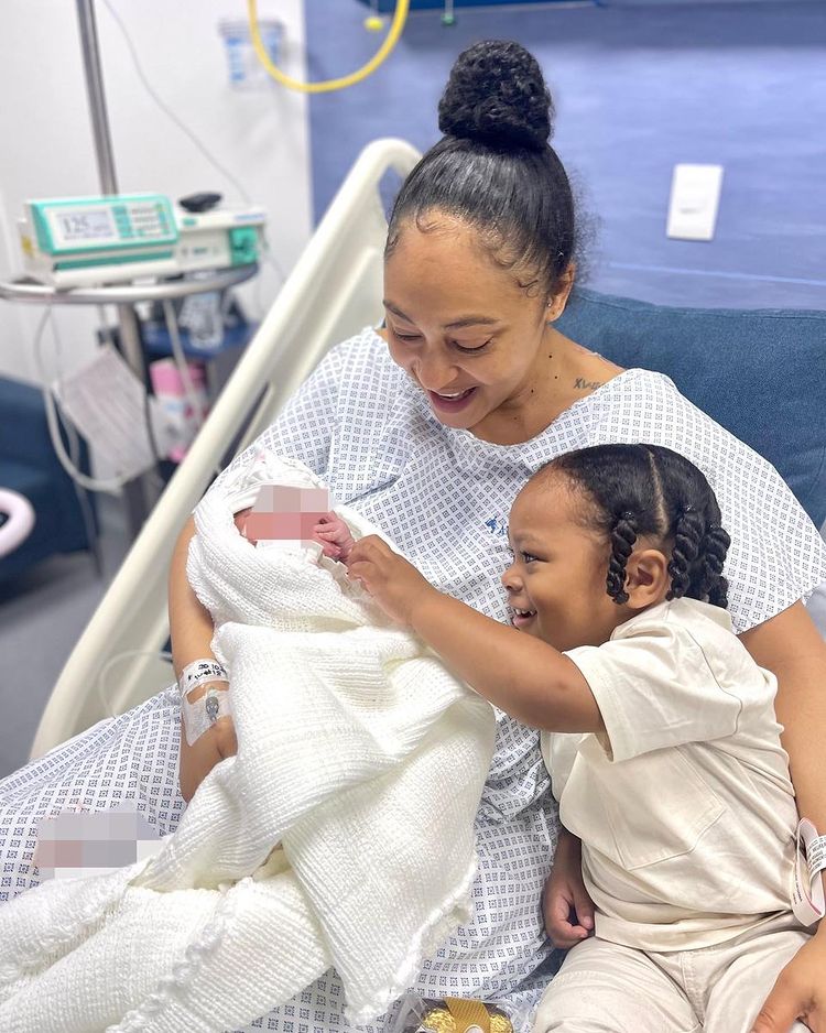 Rosy meure gives birth to second child