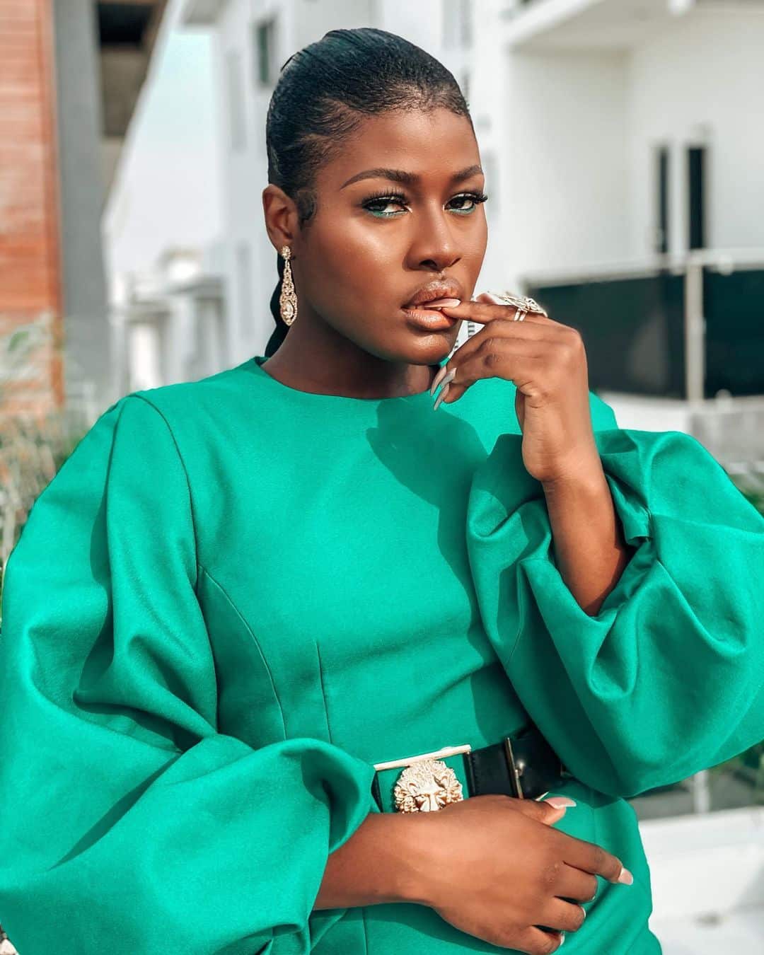 Loyal fans of Alex Unusual show their love, gifts her dollars, cake other goodies
