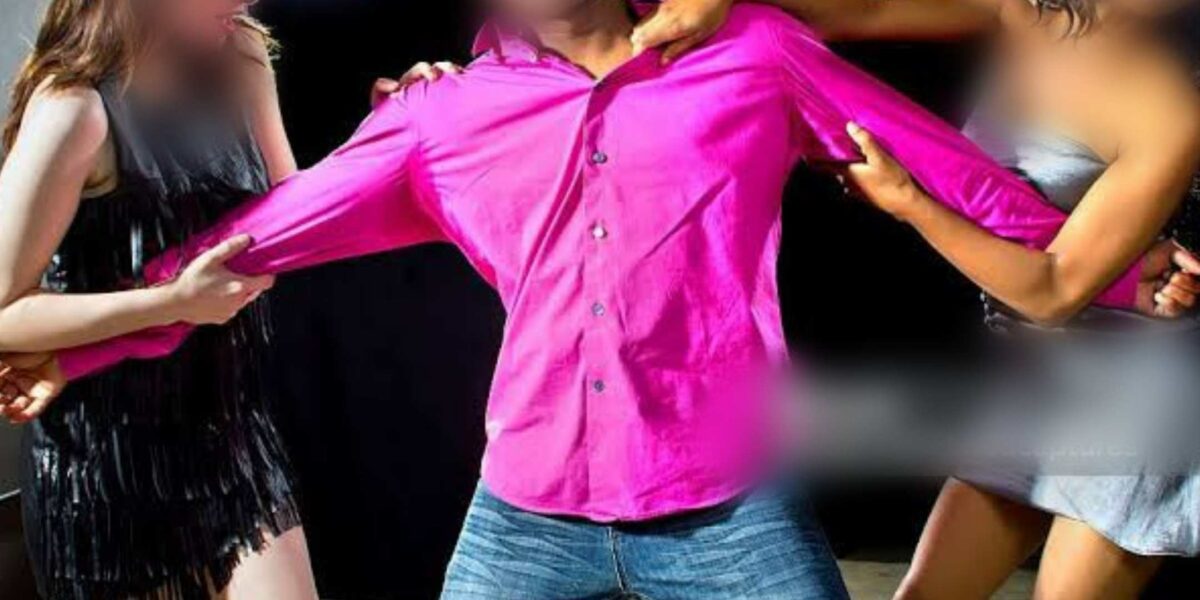 Drama as lady finds out male colleague she’s sleeping with bought gift for another co-worker