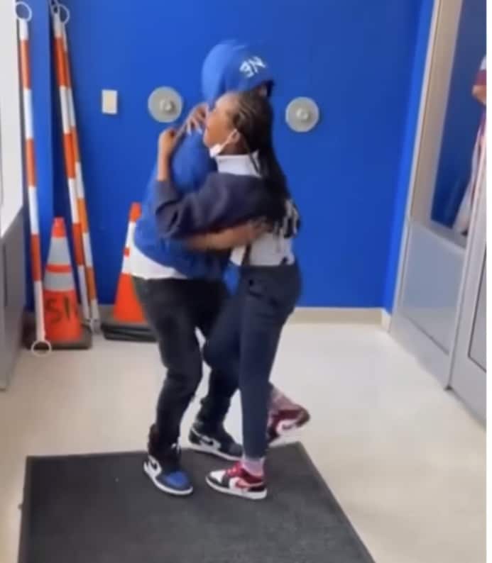 “Touching moment” - Young girl breaks down in tears as she reunites with father wrongfully imprisoned for over a decade