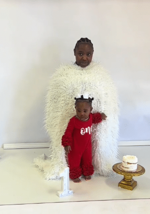 Woman causes buzz as she poses like chair during birthday photoshoot to keep her child calm