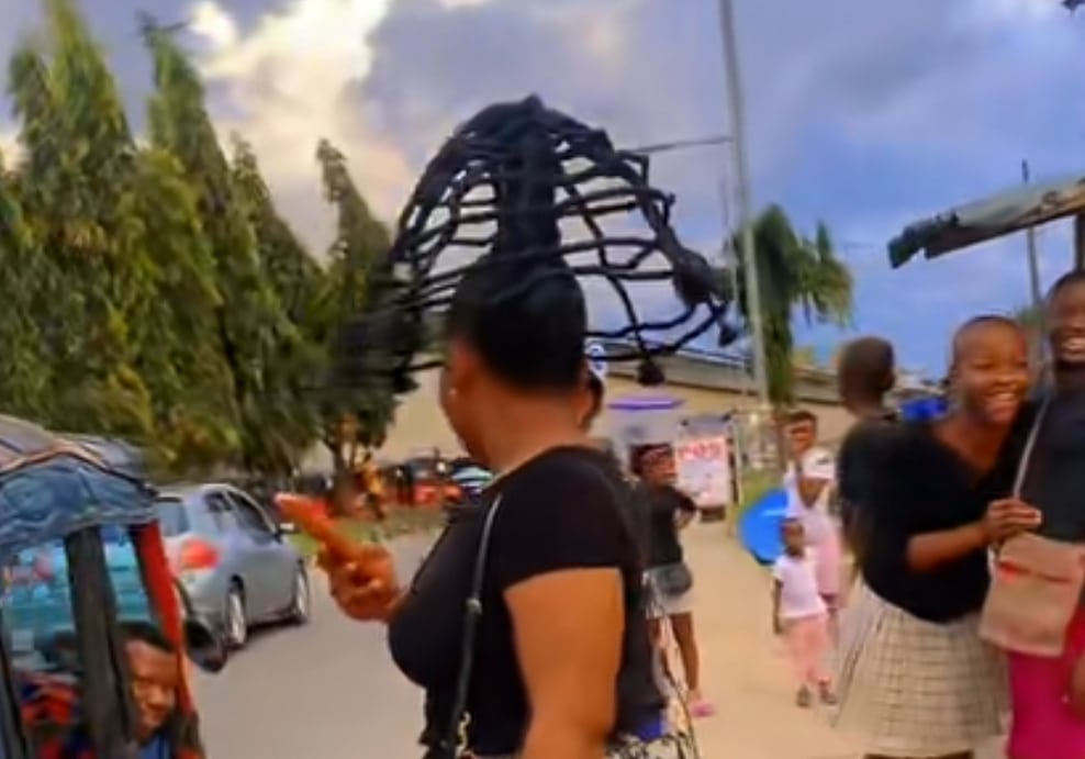 Nigerian lady Umbrella-like hairstyle