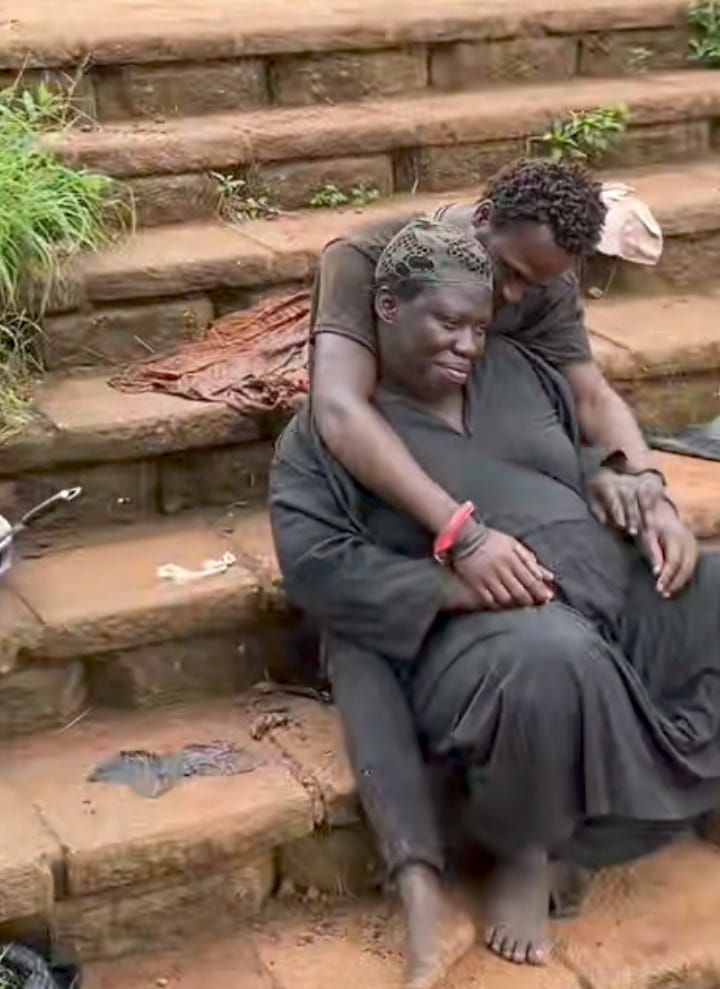 What's he telling her" – Adorable couple leaves single netizens green with envy