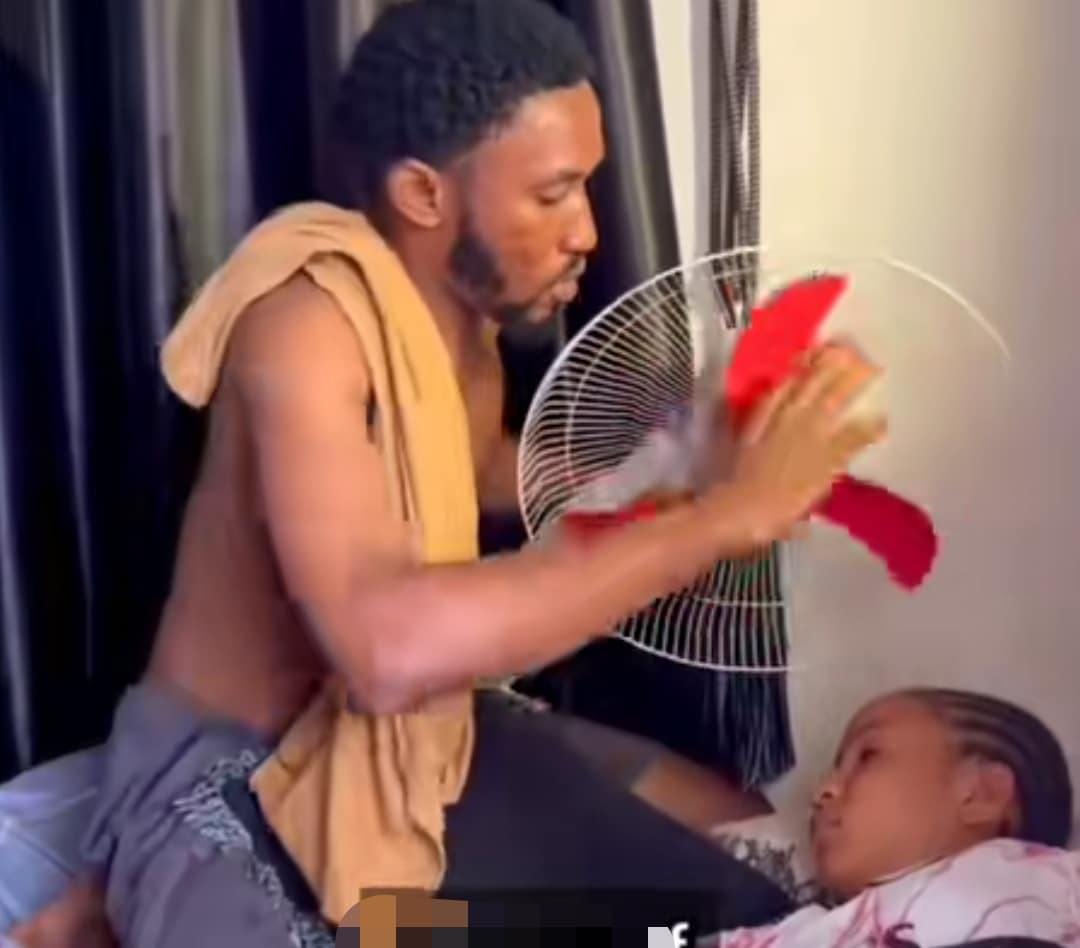 Man Nigerian men fans sleeping girlfriend