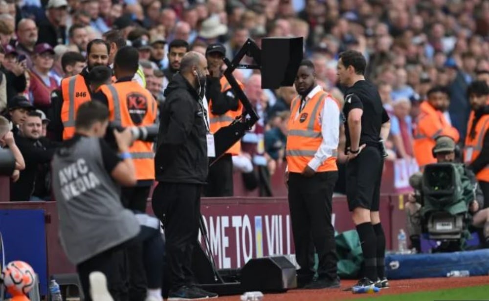 EPL: Referee Darren England removed from Premier League games after Liverpool mistake