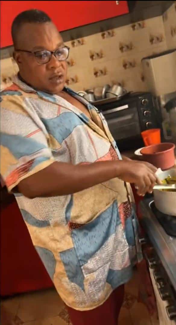 Lady gushes over her dad who loves to cook for the family