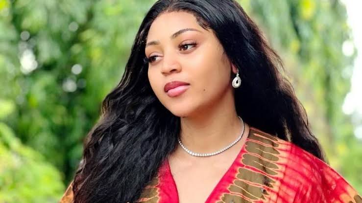 Asaba Delta State Regina Daniels Private Jet Outfit