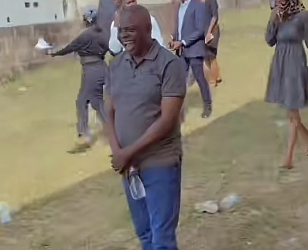 OOU theatre art students prank their lecturer, leave class during test