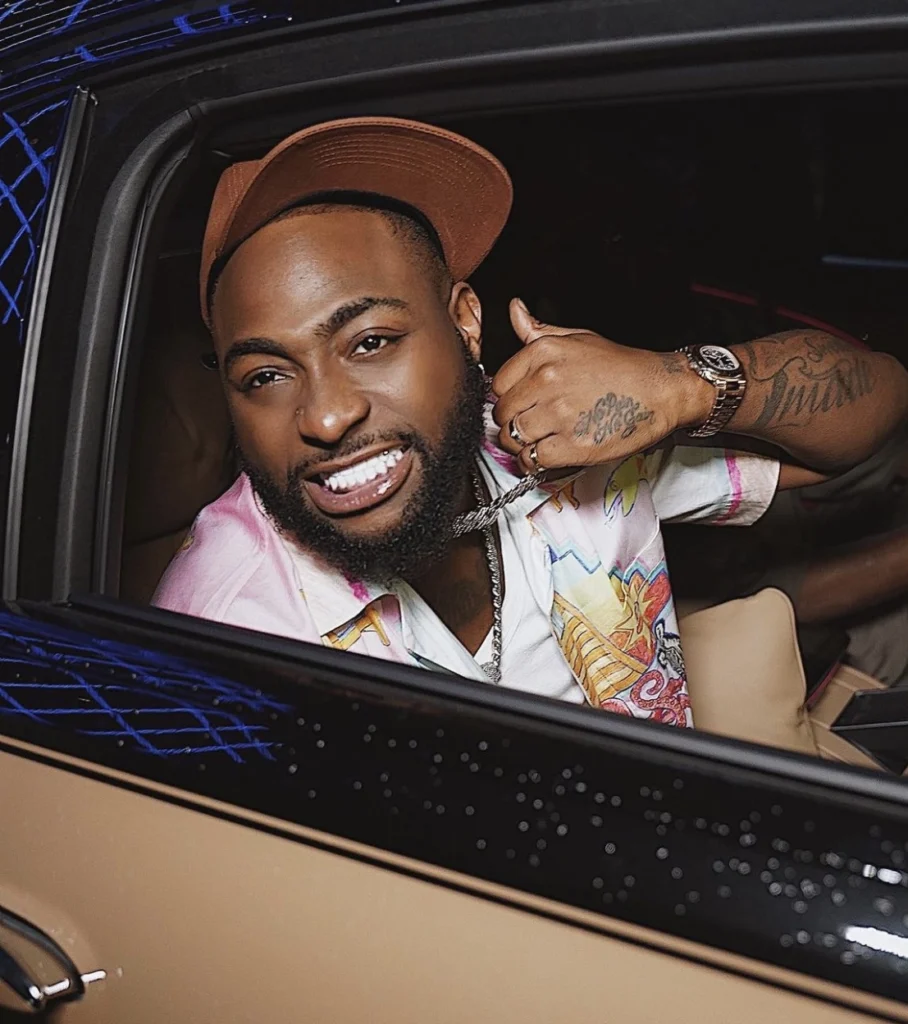 “Excellency dem say nah man abort mission” — Davido tells his governor uncle to halt plans to help Eniola following scam discovery 