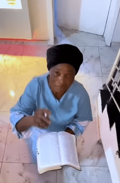 Video of 'Mummy GO' doing the trending ceiling challenge surfaces, stuns many