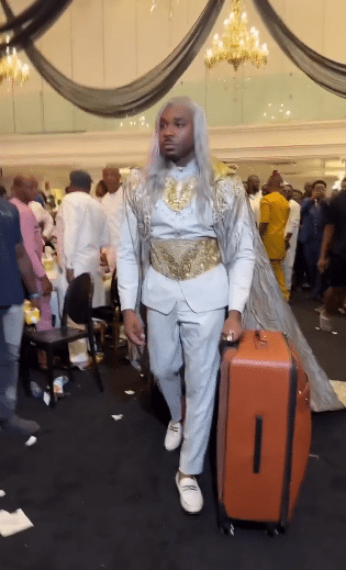 mike event luggage box lady