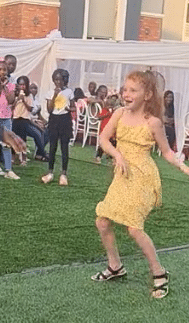 "Agba dancer" - Oyinbo girl causes buzz with her energetic dance moves to Nigerian song at party
