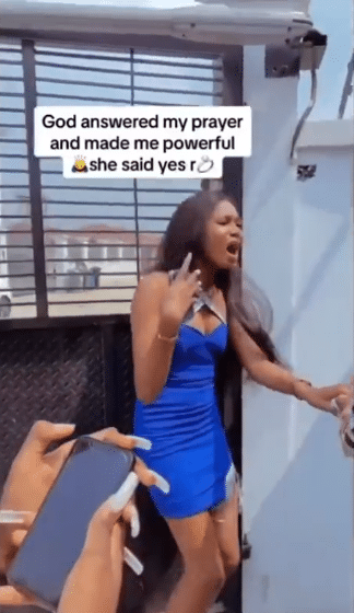 lady boyfriend proposes benz engagement