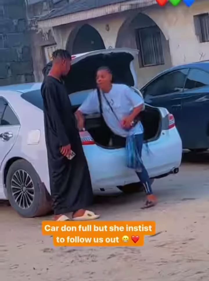 "Life of an understanding girlfriend" – Lady enters boyfriend's car boot after his friends occupied car seats